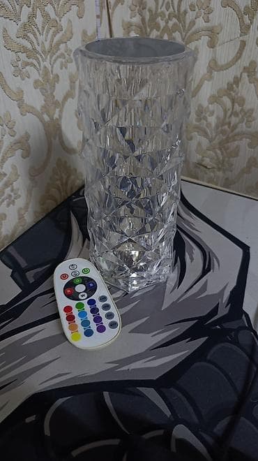 лампочки с пультом: Кристаллический светильник-ваза с пультом ДУ - Настольный — 2
