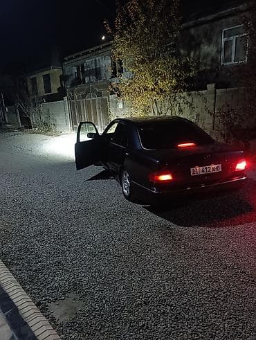Mercedes-Benz E-Class: 1999 г., 3.2 л, Автомат, Бензин, Седан — 4