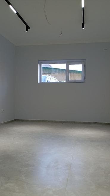 Коммерческая недвижимость: Сдается комерческое помещение под офис 45 м2 .Адрес Жибек — 1