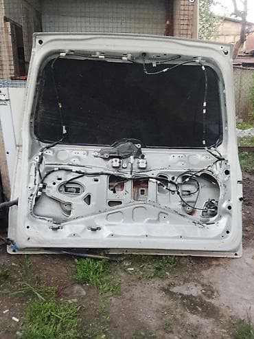 lexus: Крышка багажника Lexus, Б/у, Оригинал — 2