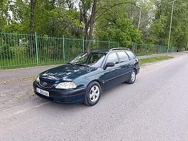 Toyota Avensis: 2001 г., 1.8 л, Механика, Бензин, Универсал