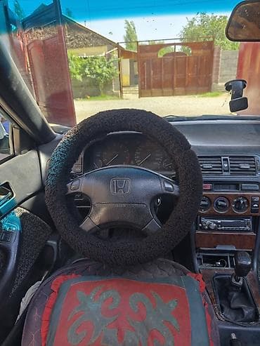 mark ll 90: Honda Accord: 1995 г., 2 л, Механика, Бензин, Седан — 10
