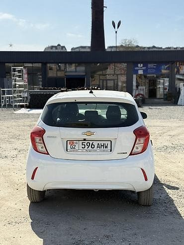 hyundai porter2: Chevrolet Spark: 2018 г., 1 л, Вариатор, Бензин, Хэтчбэк — 4