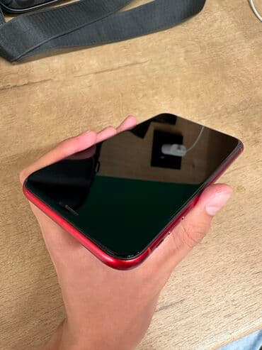 ТВ и видео: IPhone Xr, Б/у, 128 ГБ, Красный, Защитное стекло, 77 % — 2