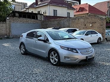 500: Chevrolet Volt: 2013 г., 1.4 л, Автомат, Гибрид, Седан — 1
