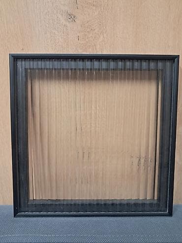 рамка портрета: Алюминиевая рамка с вставкой из рифлёного прозрачного — 1