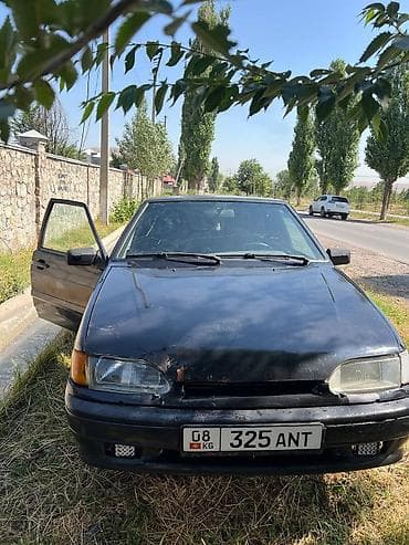 4.2 дизель тойота: Автомобиль хэтчбек, 5‑дверный, чёрный цвет. Основные особенности: - — 3