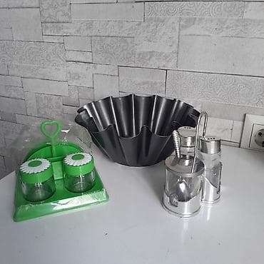 Кургаткычтар: Посуда новая и б/у. Любая вещь - сто сомов. Забрать можно в 4 мкр — 1