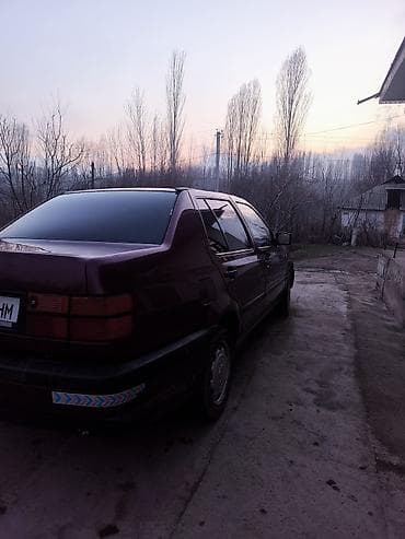 rs 7: Volkswagen Vento: 1994 г., 1.8 л, Бензин, Седан — 4