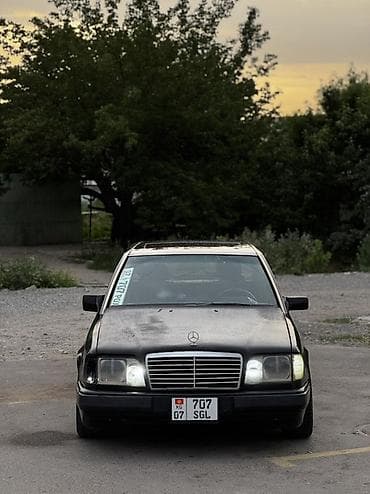 хода адисе: Mercedes-Benz W124: 1993 г., Механика, Бензин, Седан — 3