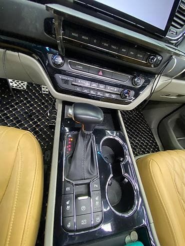 Транспорт: Kia Carnival: 2019 г., 2 л, Автомат, Дизель, Минивэн — 7