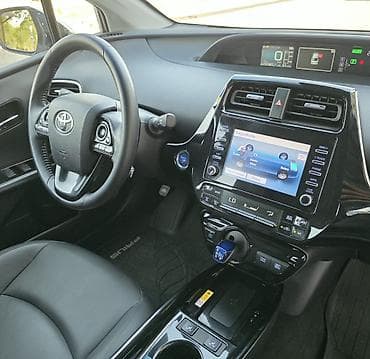Toyota Prius: 2019 г., Вариатор, Гибрид, Хэтчбэк — 4