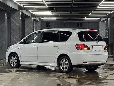 Транспорт: Toyota Ipsum: 2003 г., 2.4 л, Автомат, Бензин, Минивэн — 4