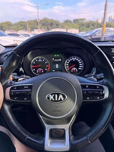 kıa sorento: Kia K5: 2020 г., Седан — 5