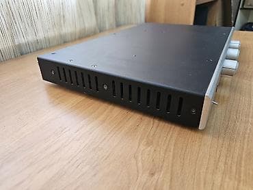 Предусилитель Bryston B60-SIL-230 230VAC БУ в хорошем состоянии. Одна — 4