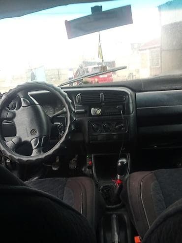 бампер хендай солярис: Volkswagen Vento: 1993 г., Седан — 10