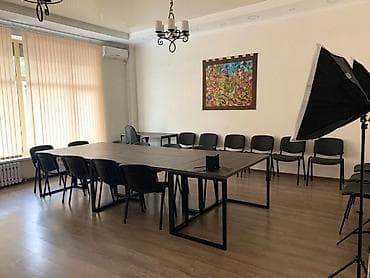 Продажа офисов 176 м², С ремонтом, С мебелью, Многоэтажное здание, 1 этаж