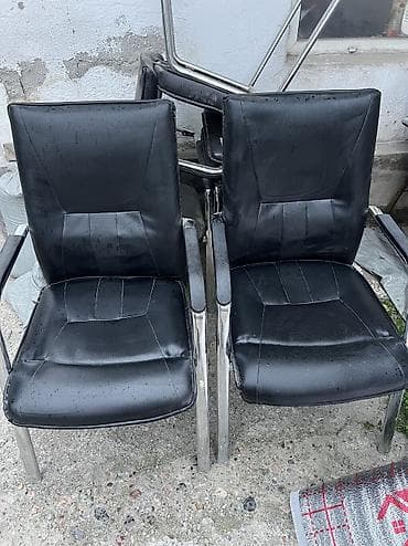 Офисные стулья: Офисный стул, Б/у, цвет - Черный, Другой материал — 1