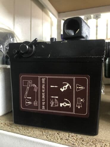 Насос ( качок) подъема кабины грузового авто at lalafo.kg Насос ( качок) подъема кабины грузового авто