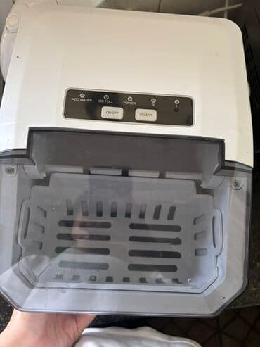 кулер вода: Льдогенератор белого цвета, компактный и удобный для использования — 1