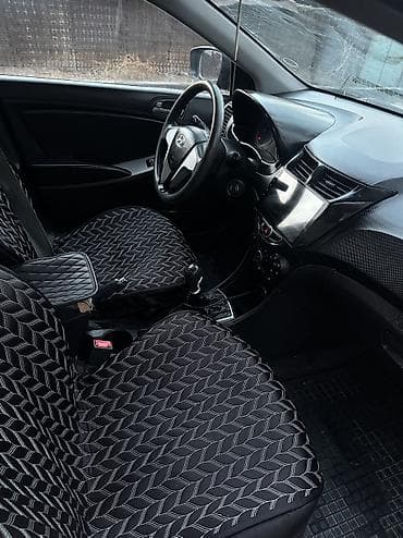 suzuki samurai: Hyundai Solaris: 2015 г., 1.5 л, Механика, Бензин, Седан — 6