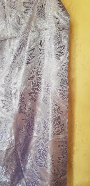 постельное белье сатин: Продаю шторы атлас. сиреневые. 4 полотна по 1,5м×2,7м примерно Всего — 2