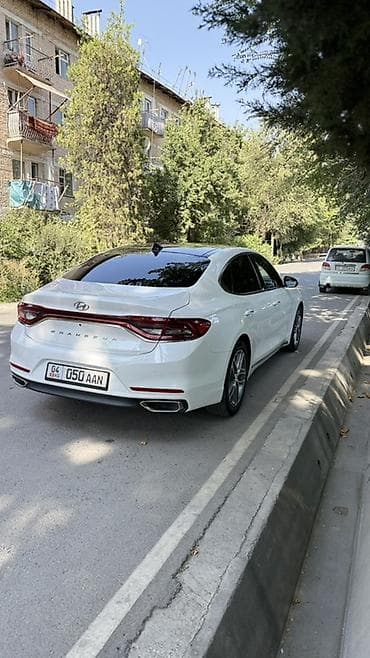 соната нюрайз: Hyundai Grandeur: 2018 г., 2.4 л, Автомат, Бензин, Лифтбек — 4