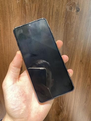 asus proart: Xiaomi, Black Shark 5 Pro — 4
