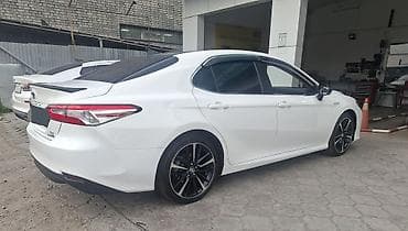 камри 70 2019: Toyota Camry: 2019 г., 2.5 л, Вариатор, Гибрид, Седан — 3