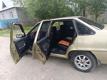 golf gt: Daewoo Nexia: 2008 г., 1.5 л, Механика, Седан — 3