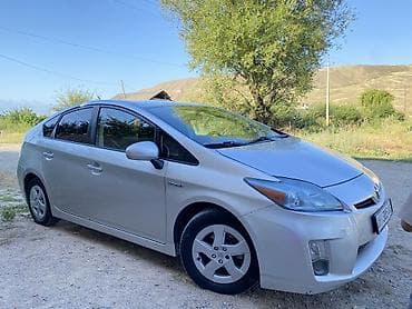 Toyota Prius: 2010 г., 1.8 л, Вариатор, Гибрид, Хетчбек