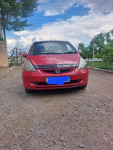 Honda Fit: 2001 г., 1.3 л, Автомат, Бензин, Хэтчбэк