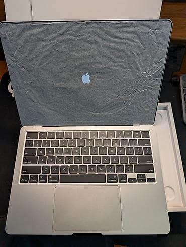 Ноутбуки и аксессуары: Ультрабук, Б/у, Apple M4, ОЗУ, RAM: 16 ГБ — 6