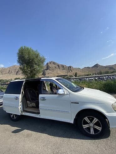 j30 bmw: Kia Carnival: 2002 г., Механика, Дизель, Минивэн — 6