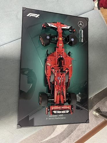 Модели автомобилей: Конструктор гоночного болида F1 Mercedes-AMG Petronas Formula One — 2