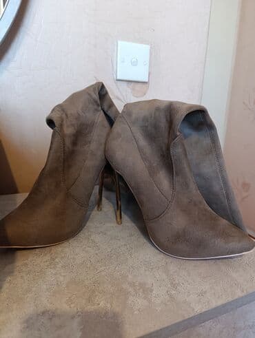 Сапоги: Сапоги, 37, ADI, Новый, цвет - Коричневый, Бесплатная доставка — 1