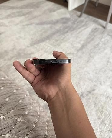 xeon e3: IPhone 16 Pro, Б/у, 128 ГБ, 88 % — 2