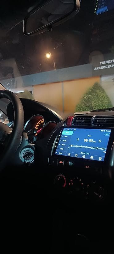 audi tt: Honda Jazz: 2005 г., 1.4 л, Автомат, Бензин, Хэтчбэк — 3