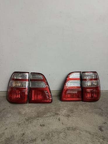 Комплект стоп-сигналов Toyota 2002 г., Б/у, Оригинал, Китай
