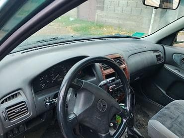 Mazda: Mazda 626: 1999 г., 1.8 л, Механика, Бензин, Универсал — 4