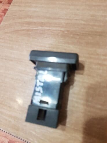 задний плафон на венто: Nissan Mistral кнопка обогрева, ниссан мистраль Кнопка подогрева — 3