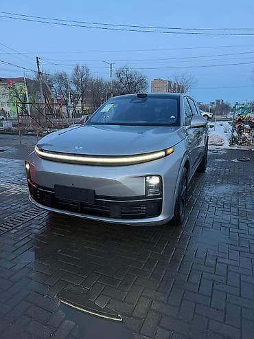 машина ош тико: Lixiang L7: 2025 г., 1.5 л, Электромобиль, Кроссовер — 2