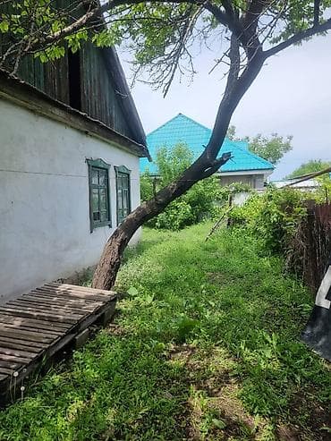 Үйлөрдү сатуу: Продаю пол дома БЕЗ РЕМОНТА!!! по Алмаатинской вниз район Гэс2, ул — 4