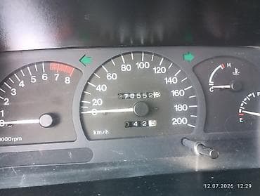 Daewoo Nexia: 2006 г., 1.5 л, Механика, Бензин, Седан — 1