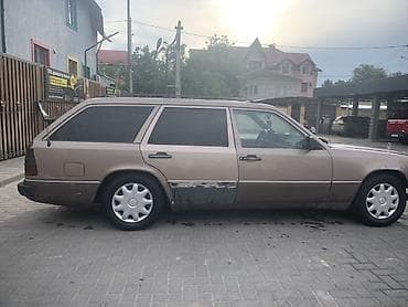 Mercedes-Benz W124: 1991 г., Универсал — 7