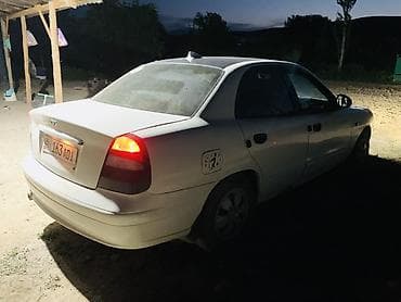 bmw 1: Daewoo Nubira: 1999 г., 1.5 л, Механика, Бензин, Седан — 2