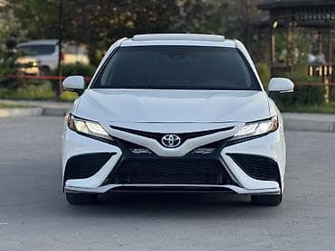 Продажа авто: Toyota Camry: 2022 г., 2.5 л, Автомат, Гибрид, Седан — 2