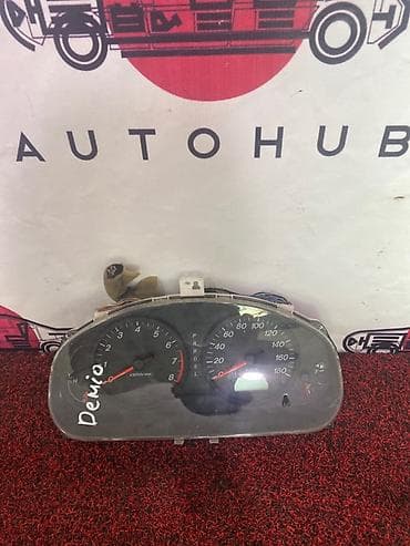 Щиток приборов Mazda 2003 г., Б/у, Оригинал, Япония