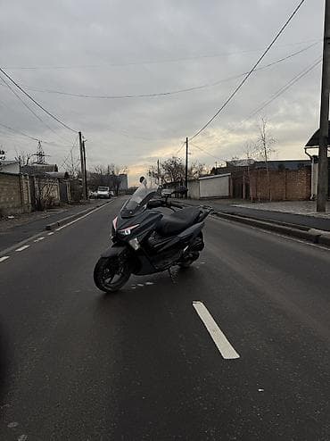 Скутерлер: Макси-скутер Yamaha, 200 куб. см, Бензин, Жаңы — 2