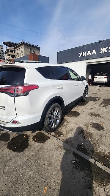 багажник рав 4: Toyota RAV4: 2018 г., Гибрид, Кроссовер — 9